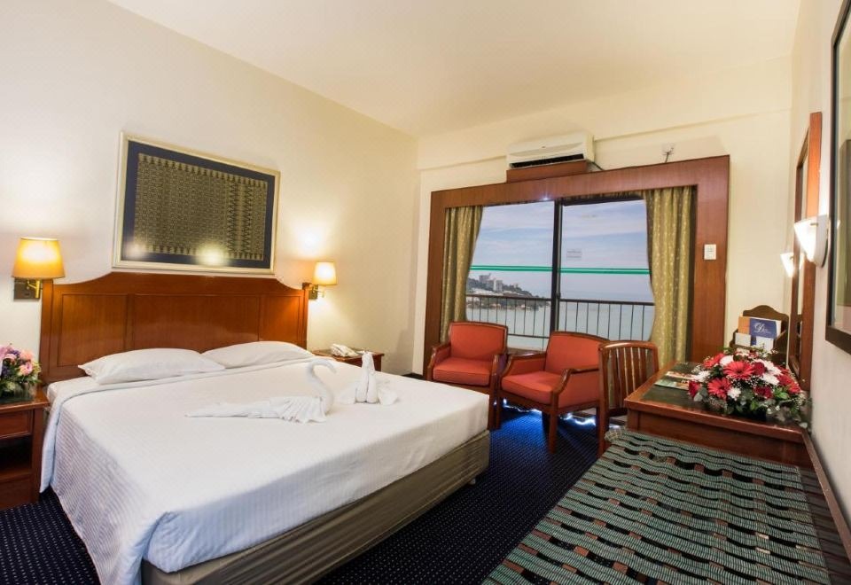 هتل رین بو پارادایس